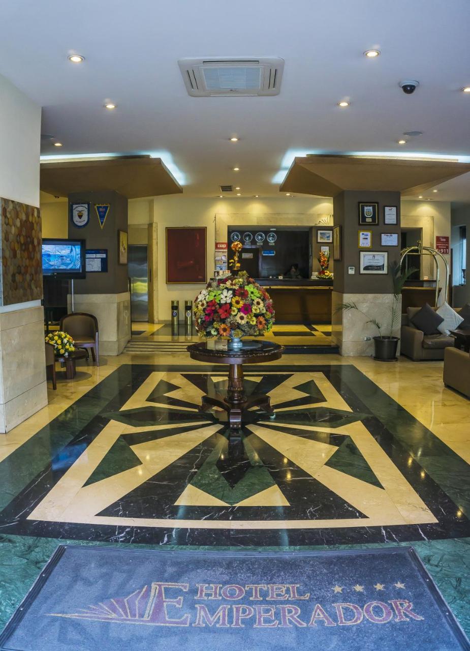 Hotel Emperador Ambato Exterior foto